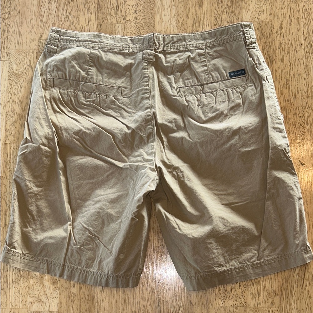 Columbia Classic Tan Men's